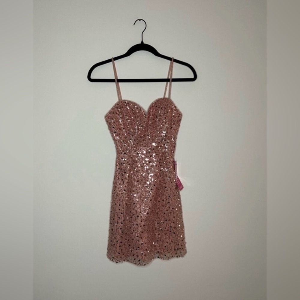 GB Social Rose Gold Sequin Mini Dress Junior Size 1 Homecoming Prom Cocktail